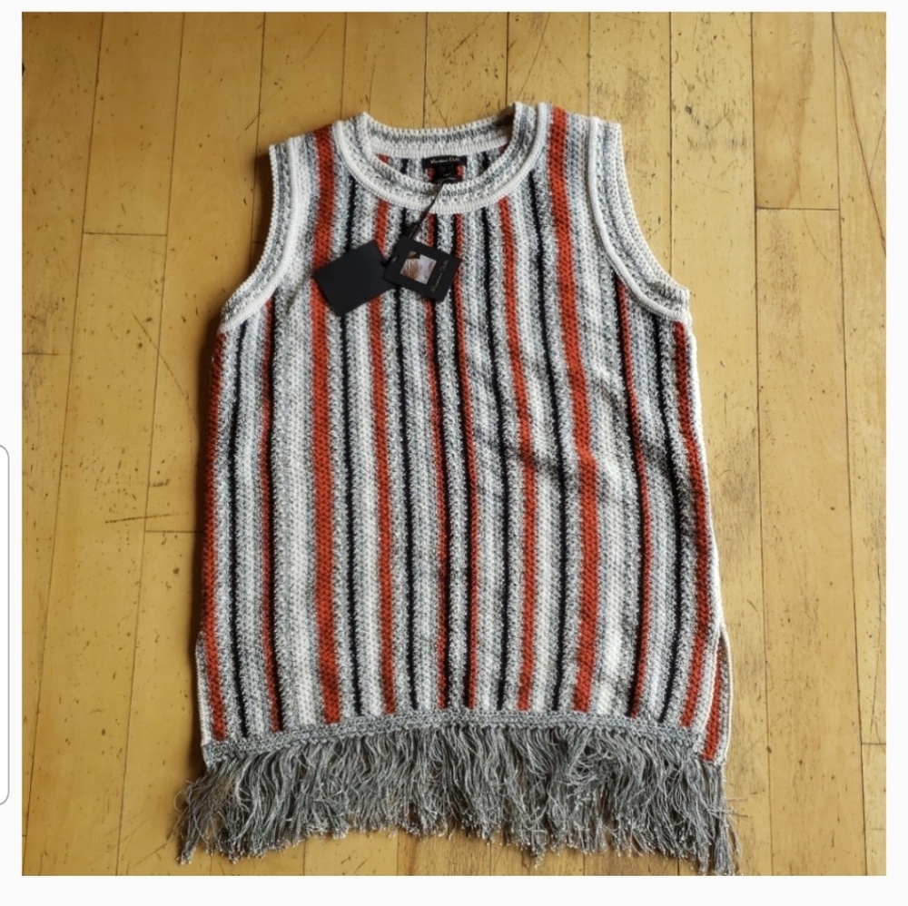 Tunic - Picture 2 of 2
